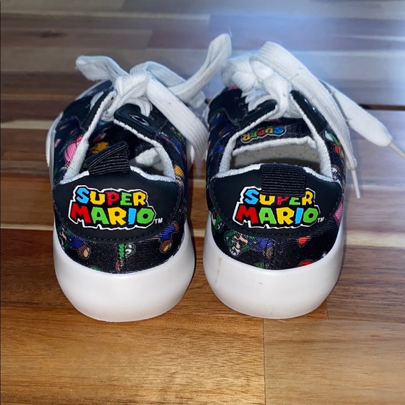 Kids Super Mario Sneakers - Picture 2 of 4